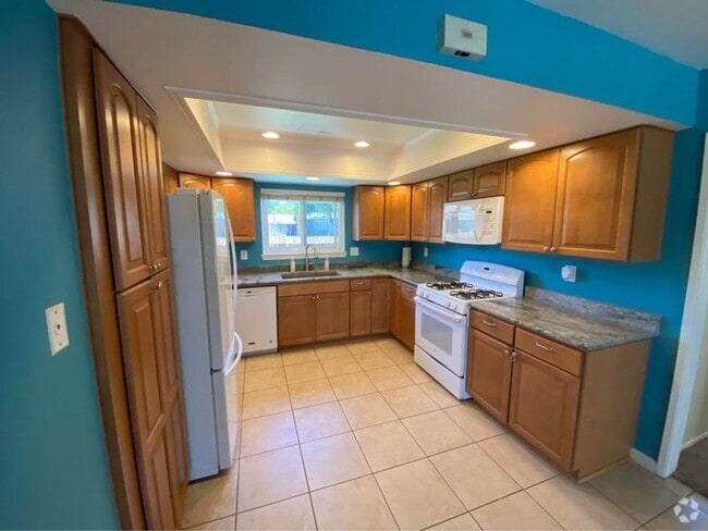 Building Photo - 109 Hercules Ave Unit House