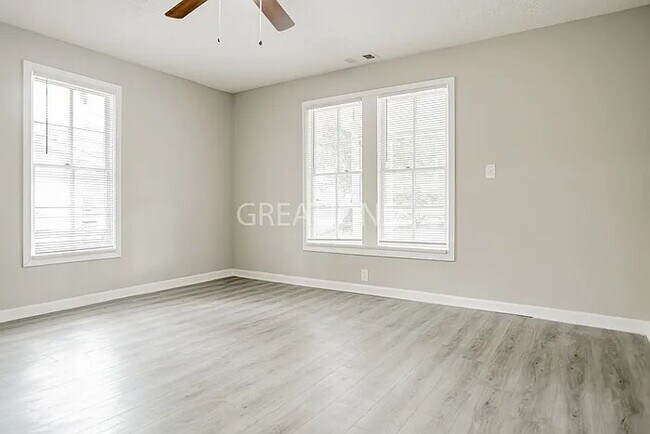 Photo - 2947 Tip Top Dr