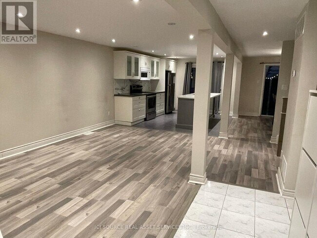 Photo - 45 Raleigh Crescent