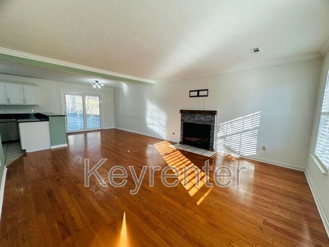 Photo - 10809 Topview Ln