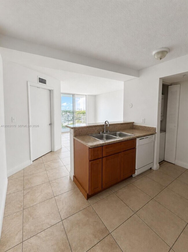 Photo - 219 NW 12th Ave Unit 709
