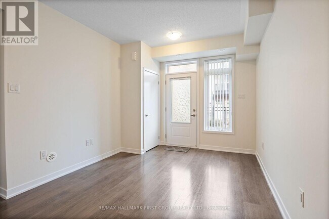 Photo - 60 Orchid Pl Dr