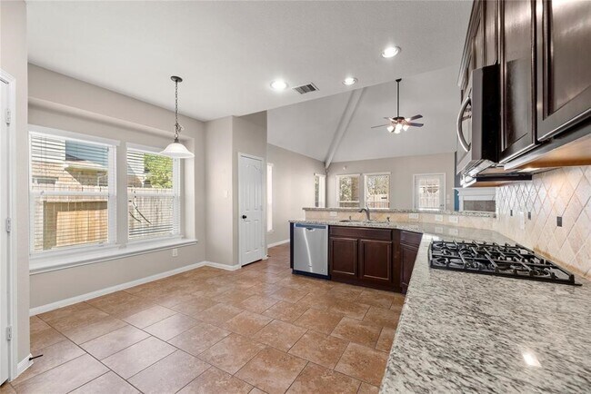 Photo - 16026 Rustlers Trail Ln