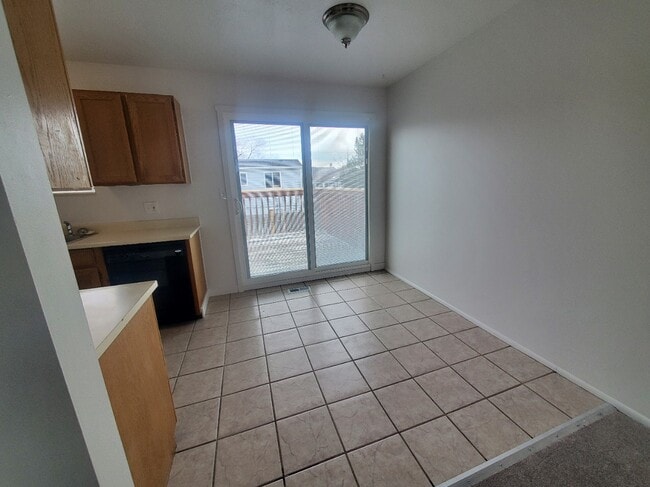 Photo - 4735 Wedgecliffe Dr