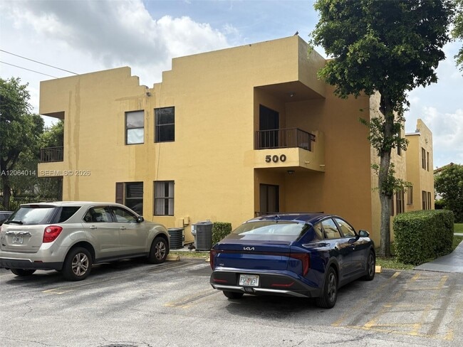 Building Photo - 500 NW 114th Ave Unit 101