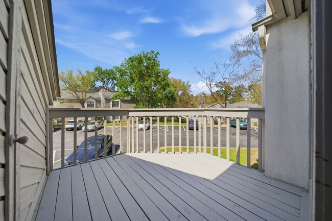 Photo - 2 Bedroom Condo in Deerwood Knoll Unit F5