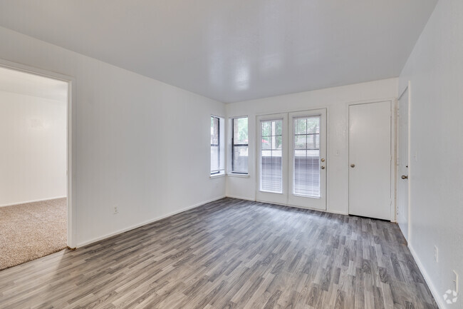 Interior Photo - Forest Pointe Rental