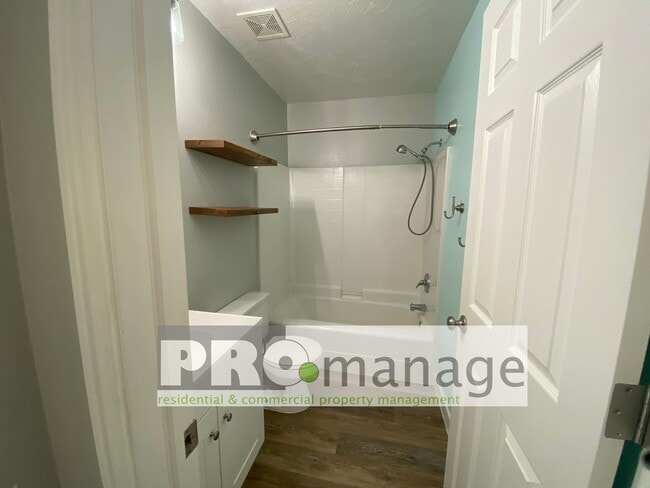 Photo - 4149 Birchwood Cir