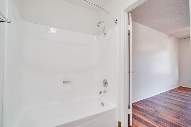 Parkview Poway Apartments