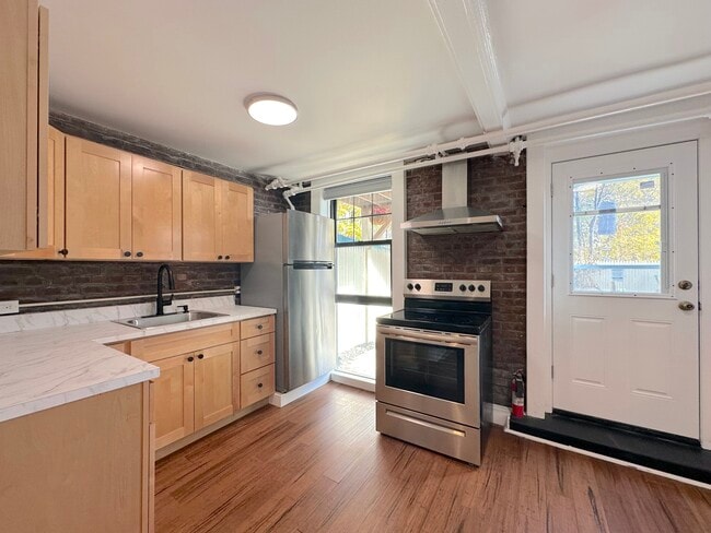 Photo - 202 Grand St Unit 1