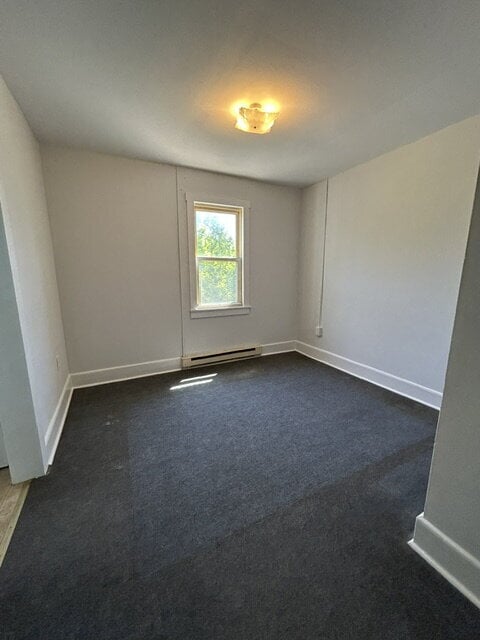 Building Photo - 1 Bedroom 1 Bathroom Apartment in Downtown Front Royal.