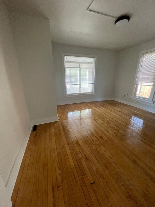 Photo - Your Ideal Living Space! Unit 1