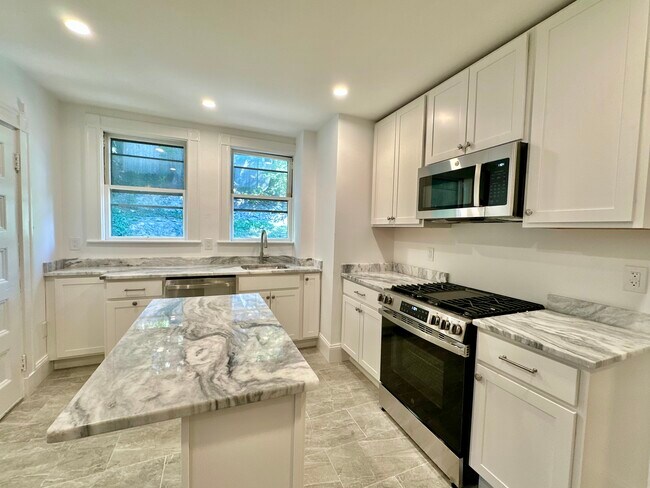 Photo - 28 Boylston St Unit 2