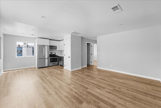Photo - 941 Normandie Ave Apartment Unit 04