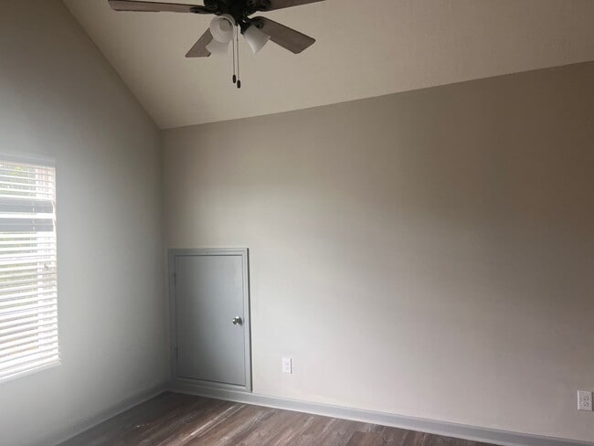 Photo - 721 Buddy Ct