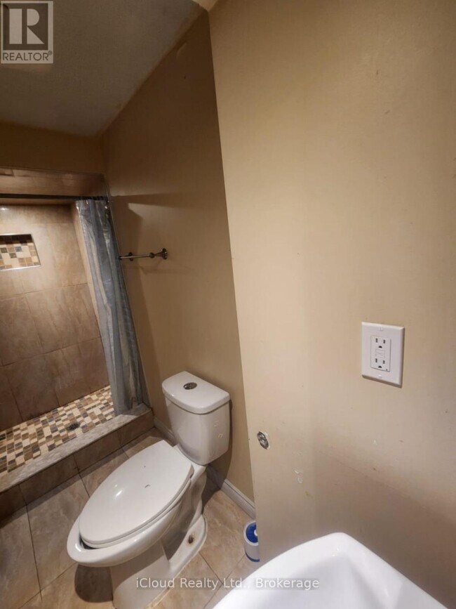 Photo - 2631 Roblo Rd