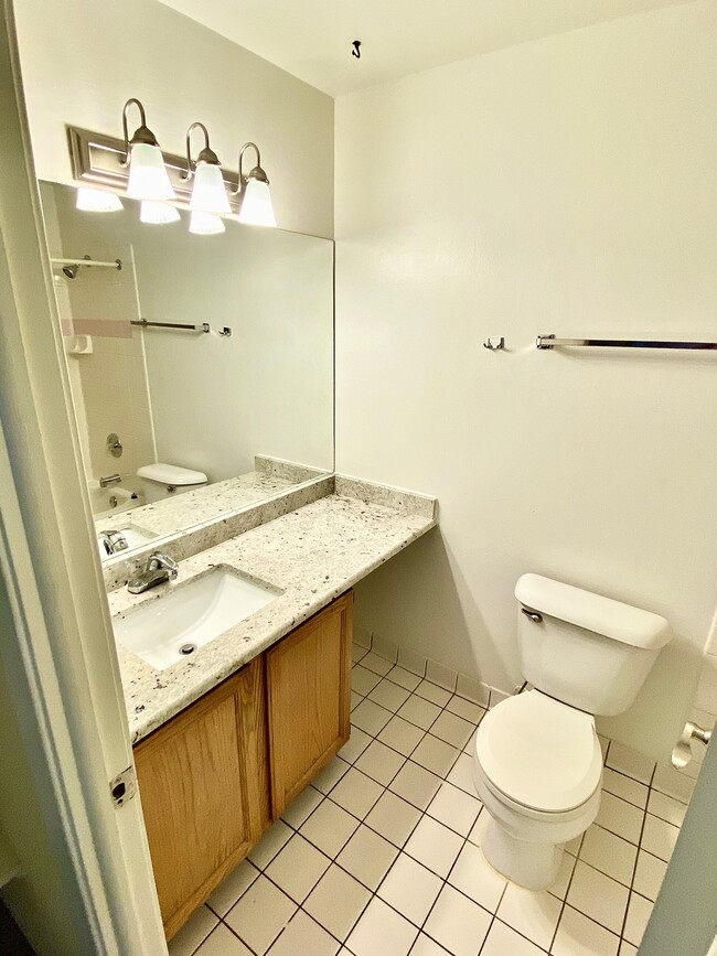 Photo - Abbey Apartments at Four Lakes