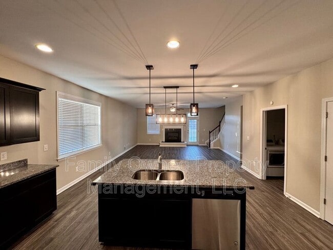 Photo - 584 Pendleton Dr