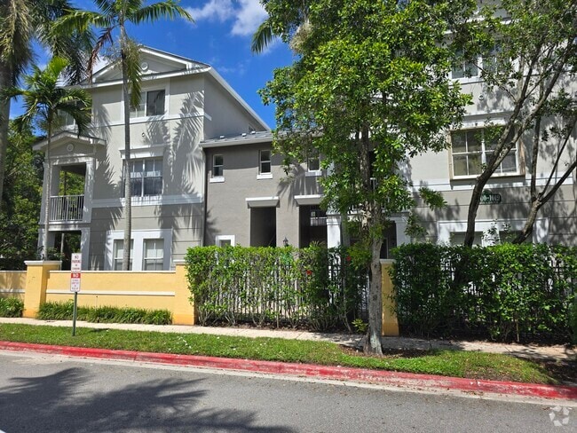 Building Photo - 1011 Shoma Dr Rental