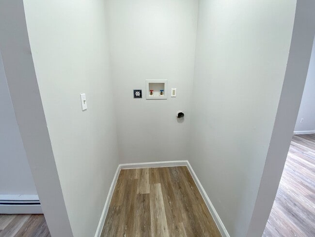 Photo - 158 Ward St