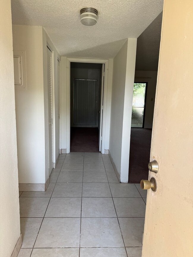 Photo - LEASE NOW AND ENJOY 50% OFF 2ND MONTH! Spa...