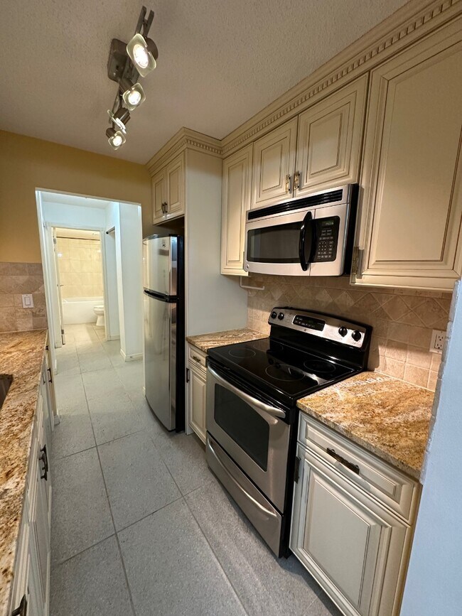 Photo - Modern 2 Bedroom Condo w/ Balcony & Underground Parking (IP055) Unit 201