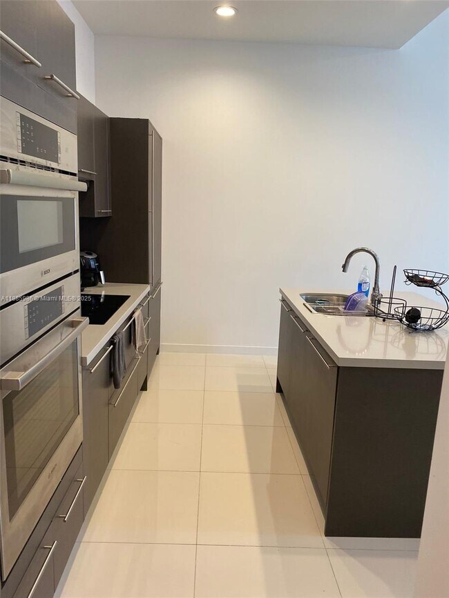 Photo - 7875 NW 107th Ave Unit 805