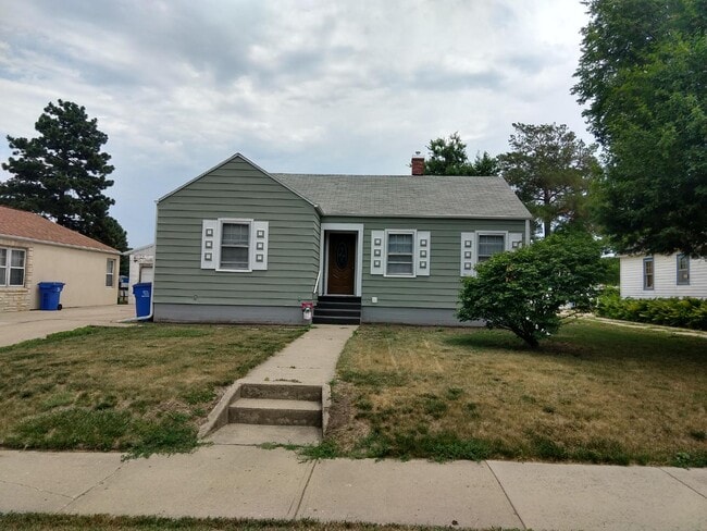 Photo - 24 S Pine St