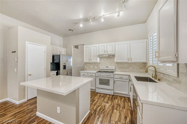 Photo - 5228 Boca Del Mar St