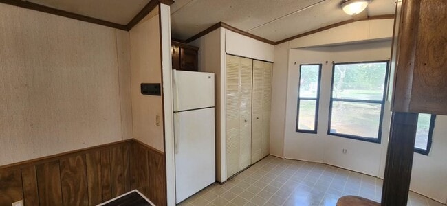 Photo - Cozy 2 Bedroom, 1 Bathroom Rental Home Unit Lot 2
