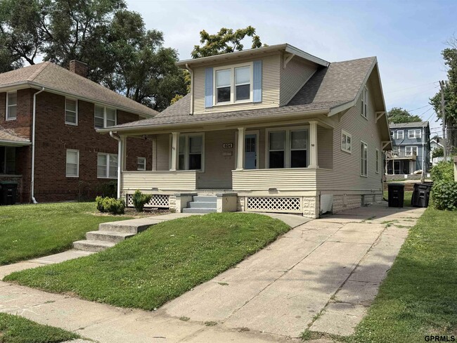 Building Photo - 824 N 47th St
