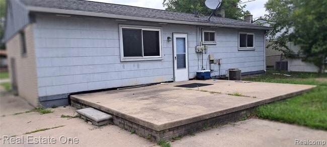 Photo - 30525 Cherry Ave