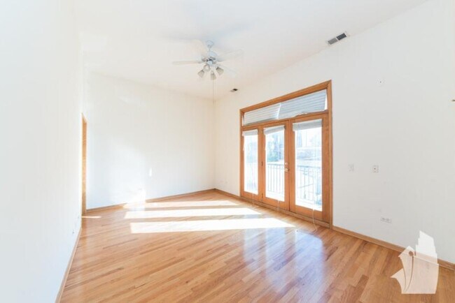 Photo - 3 bedroom in Chicago IL 60614 Unidad 4S