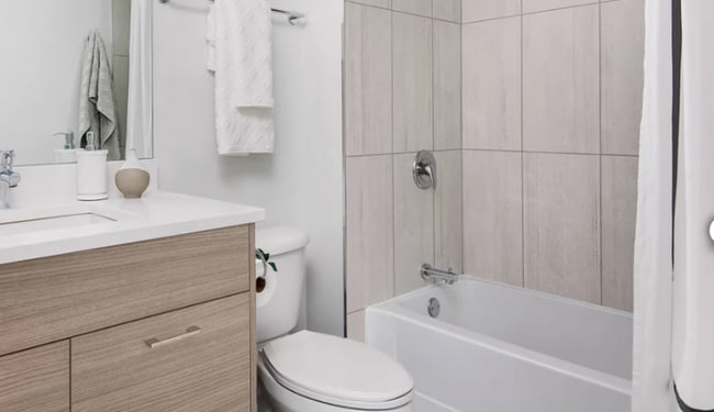 Photo - 310 N Canal St