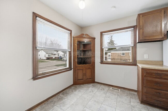 Photo - 8048 Timken Ave
