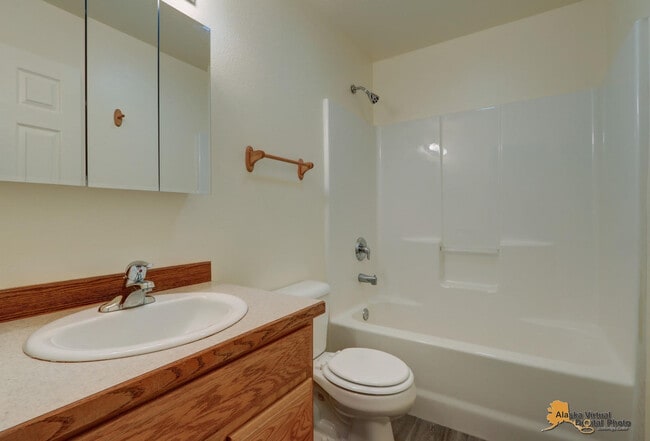 Photo - 5645 E Beaver Ave