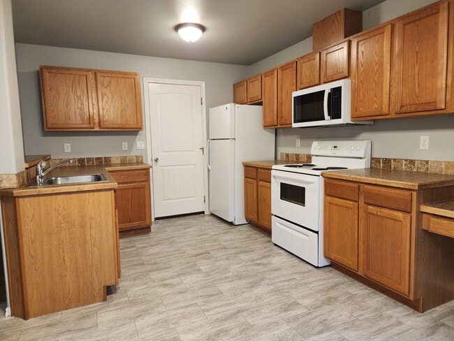 Photo - 912 E Georgia Ave