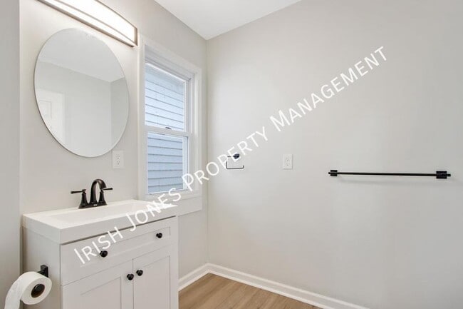 364 Potomac Ave Unit 2