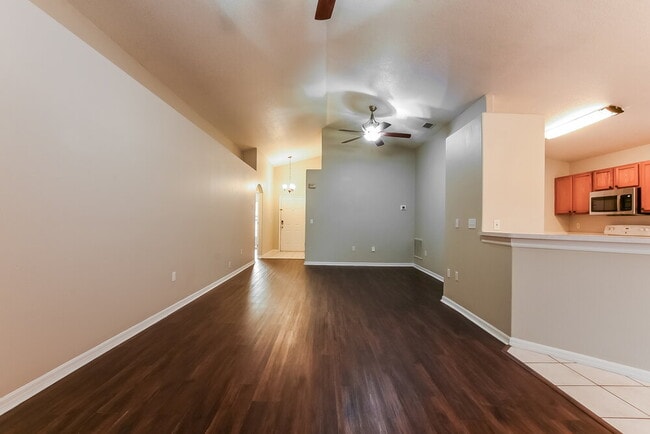 Photo - 330 Seville Pointe Ave