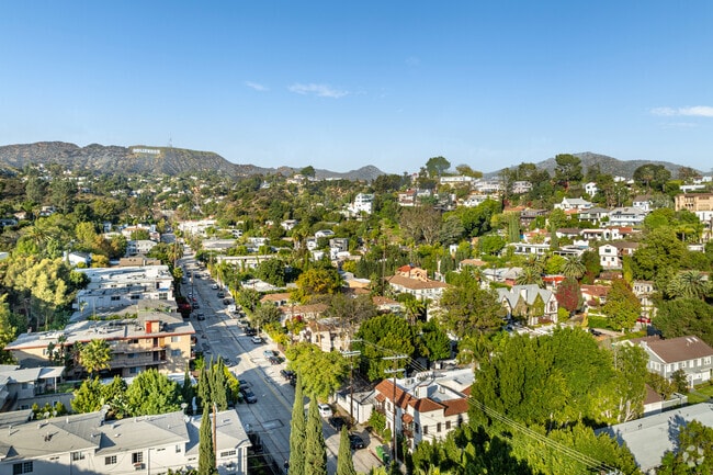 Photo - 2408 - 2416 1/2 N. Beachwood Dr