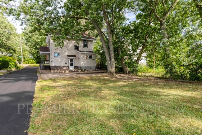 Photo - 3 Bed Home with Private Parking & Yard – $1,495/mo