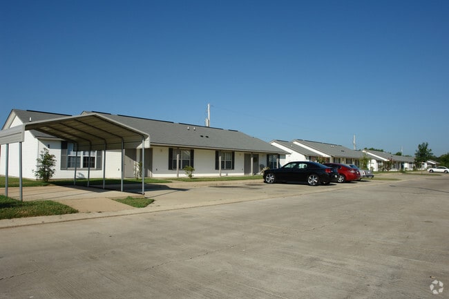 Building Photo - Berkshire Court Rental