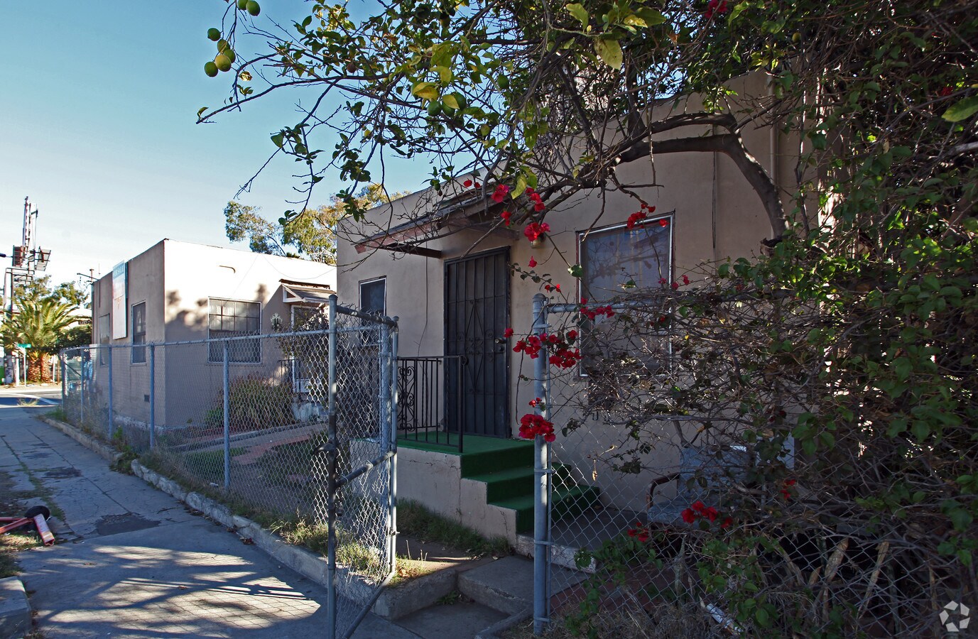 Primary Photo - 651-669 17th St Apartments
