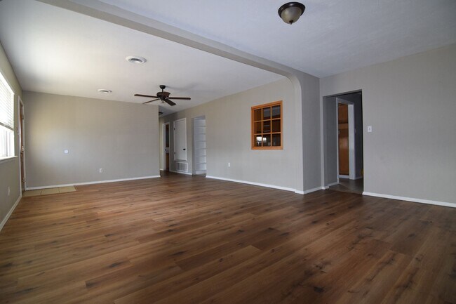 Photo - 8320 S 35th Terrace