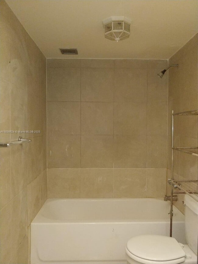 Photo - 16710 NE 9th Ave Unit 607