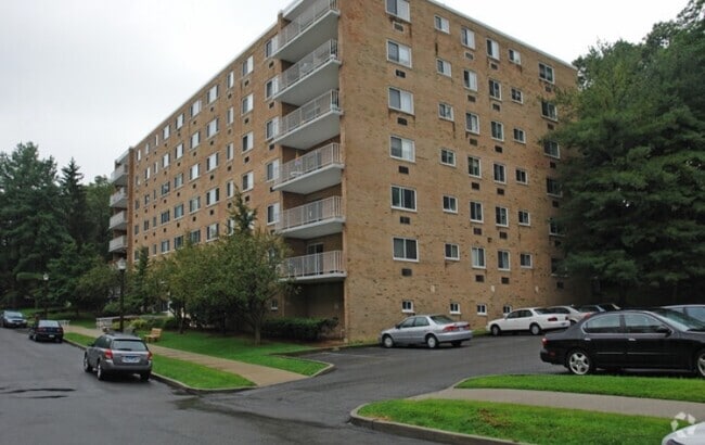 Building Photo - 412 Benedict Ave Unit 3E