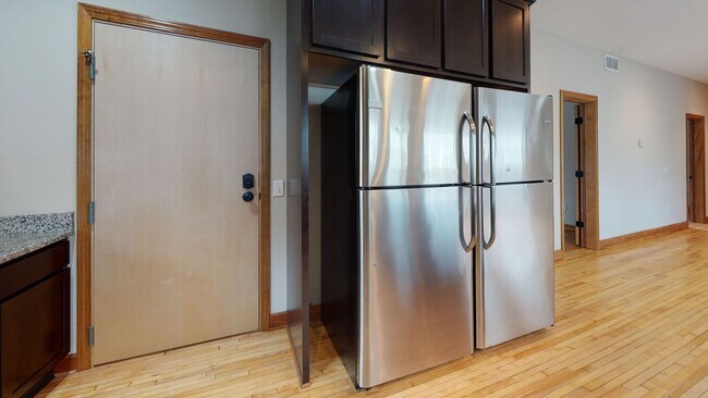 Photo - 1018 16th Ave SE Unit #1