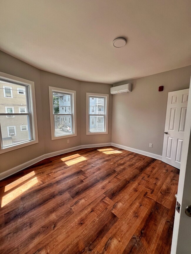 Photo - 237 Cowden St Unidad 2 F