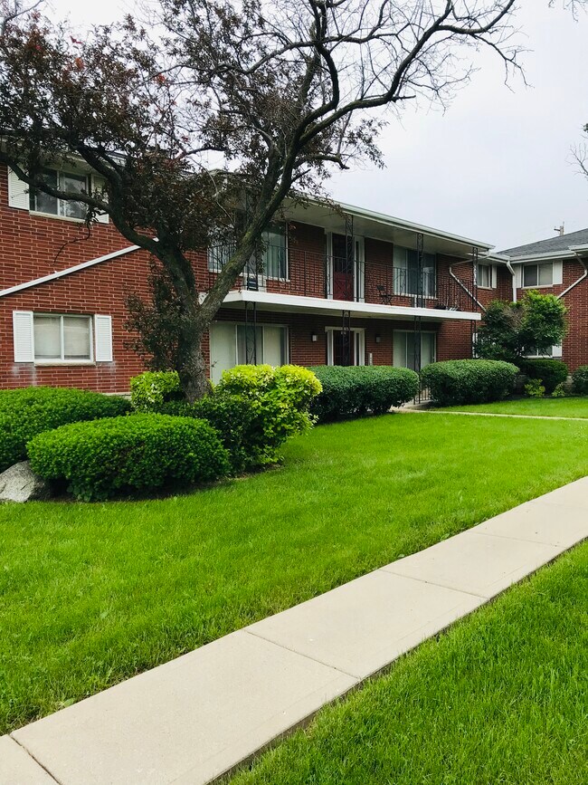 9729 - 9739 W Hampton Ave
