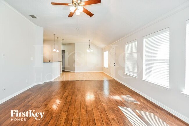 Photo - 1008 Hanover Dr